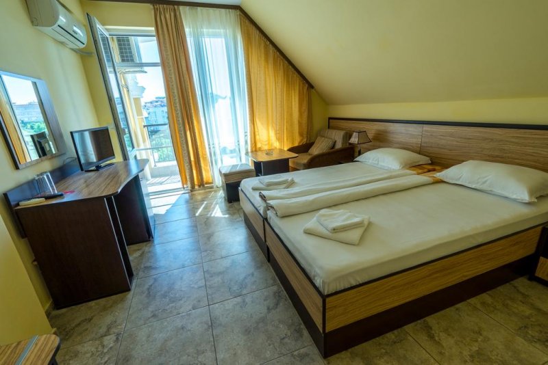 Хотел Луксор - Снимка 7