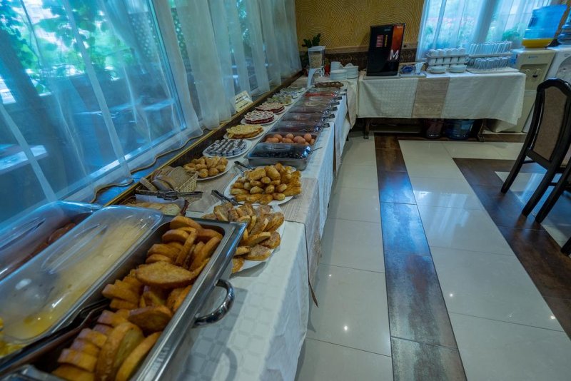 Хотел Луксор - Снимка 9