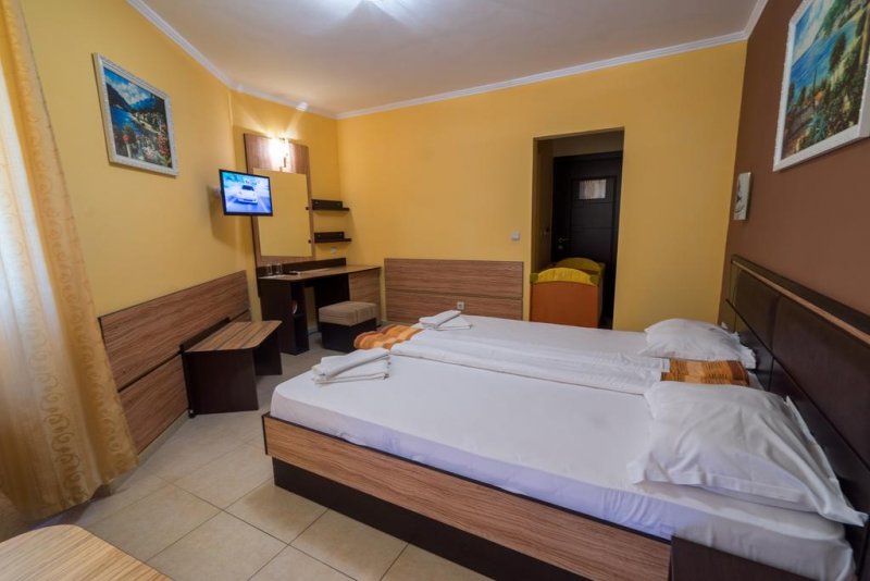 Хотел Луксор - Снимка 8