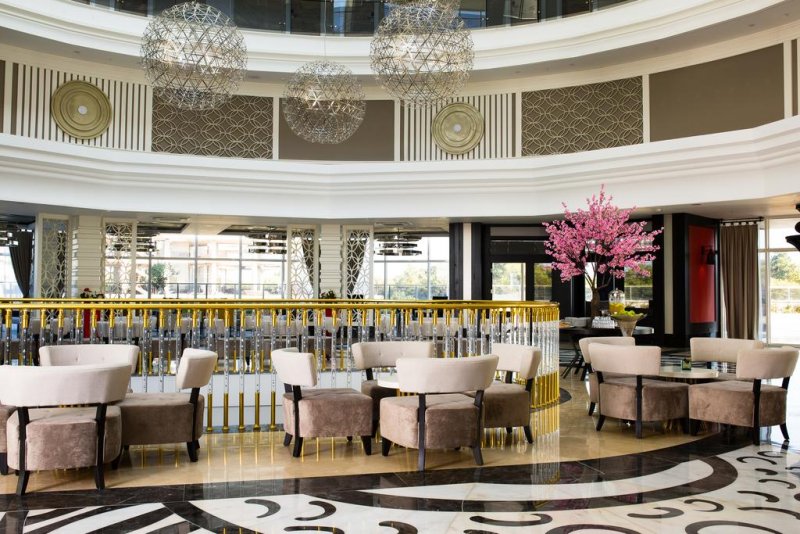 Port River Hotel & Spa - Снимка 3