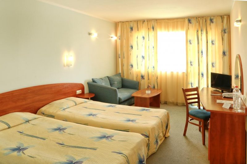 Хотел Парайзо Бийч - Снимка 2