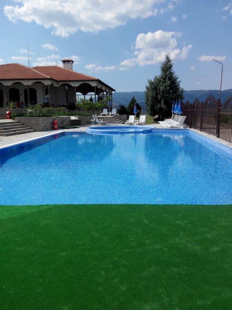 Шато Уинди Хилс - Снимка 2