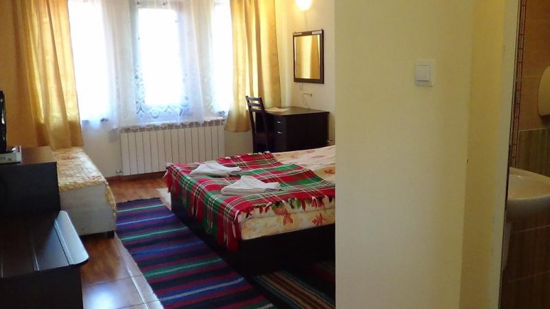 Семеен хотел Медвен - 1 - Снимка 11