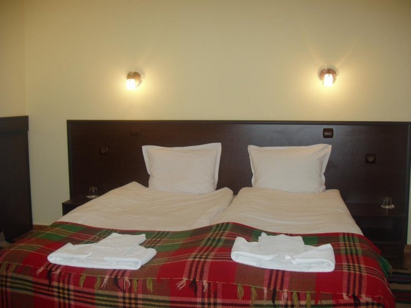 Семеен хотел Медвен - 1 - Снимка 3