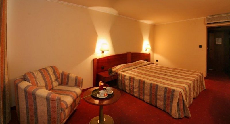 Хотел Орбита - Снимка 9