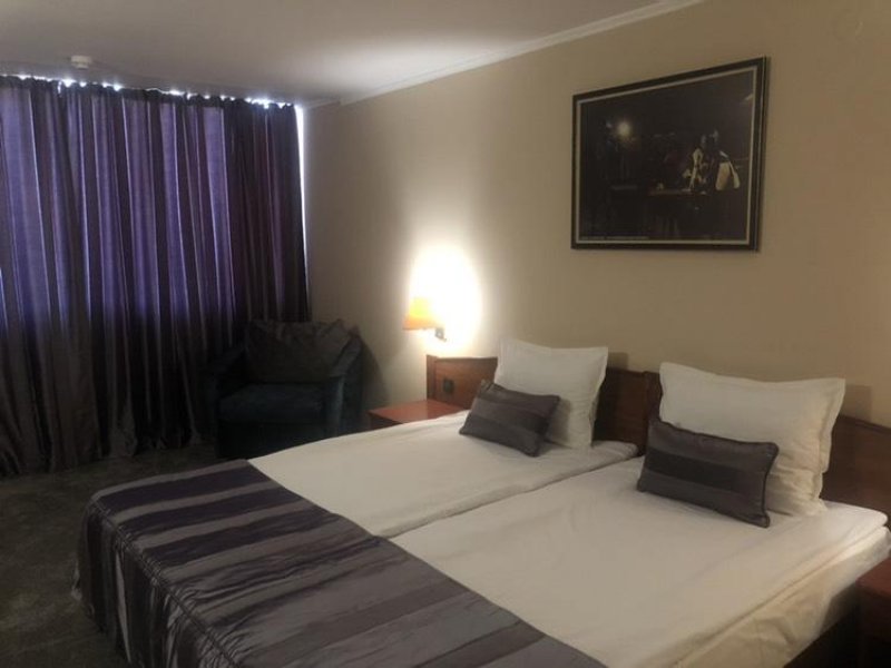 Хотел Орбита - Снимка 4