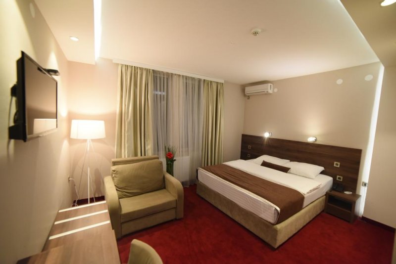 Hotel Bavka - Снимка 1