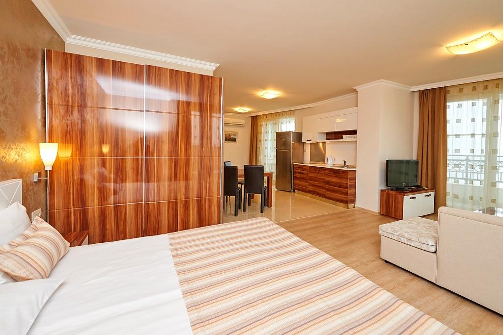 Делник в Поморие! 3 нощувки на човек със закуски и ползване на термална зона, от Апарт хотел Пенелопа Палас**** - Снимка 24