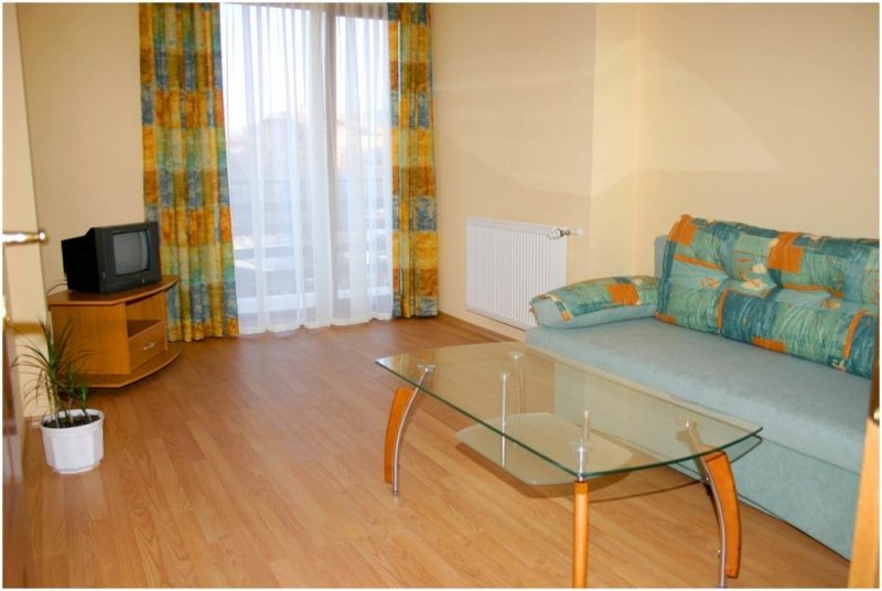 Фамилна къща Ореха - Снимка 1