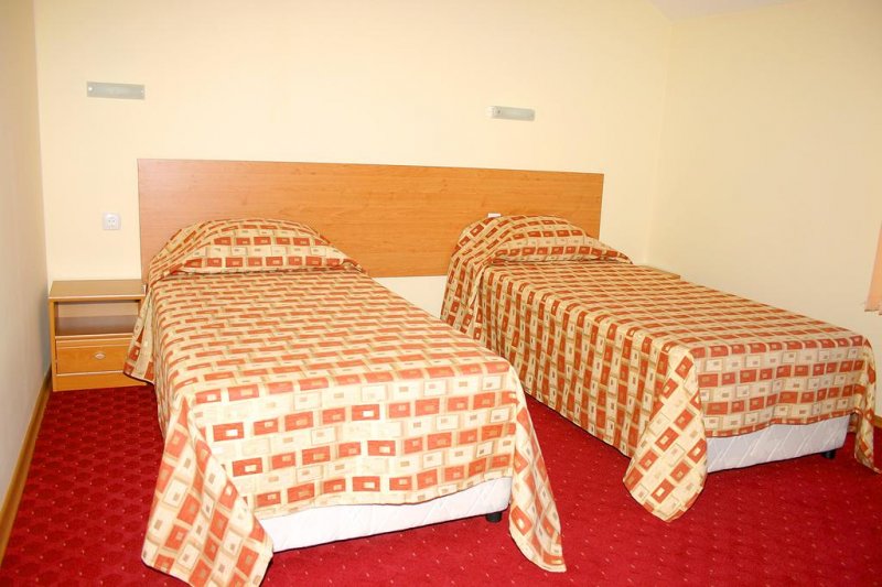 Фамилна къща Ореха - Снимка 2