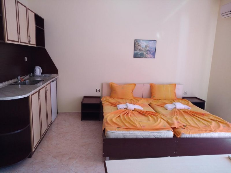 Комплекс Петрови къщи - Снимка 5