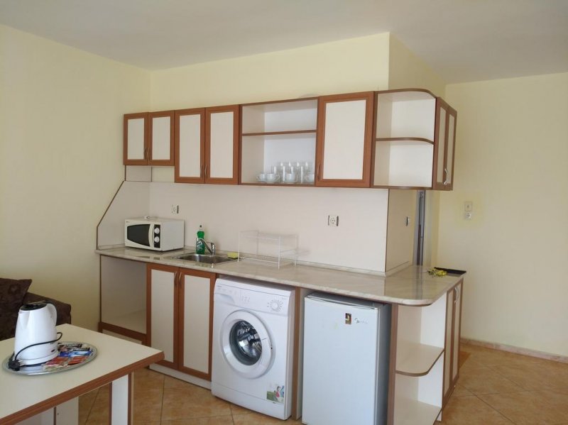 Комплекс Петрови къщи - Снимка 11