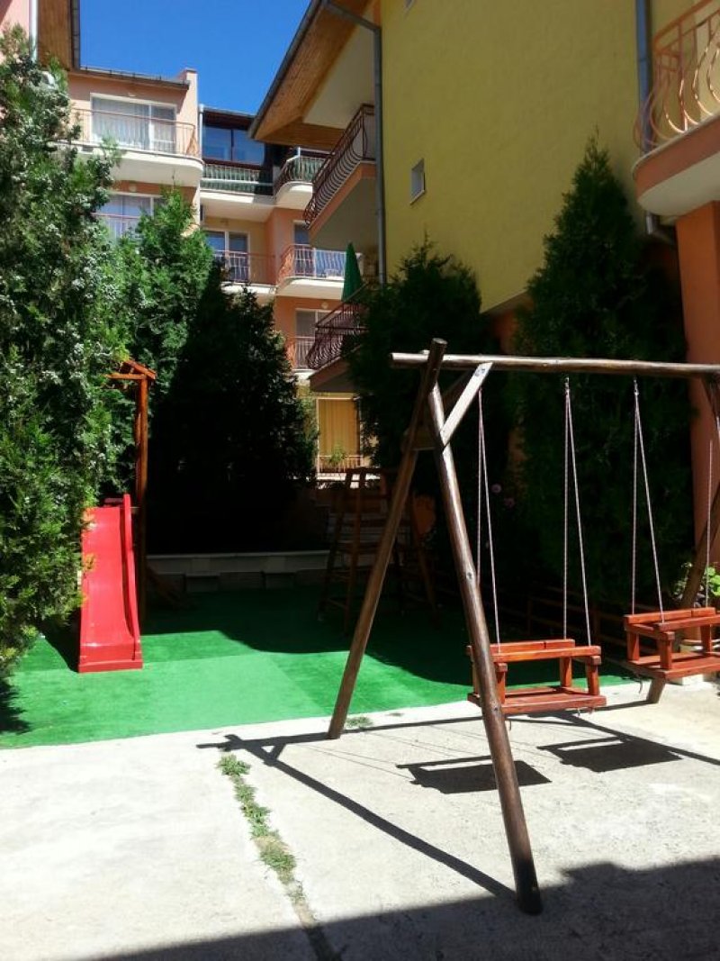 Комплекс Петрови къщи - Снимка 4