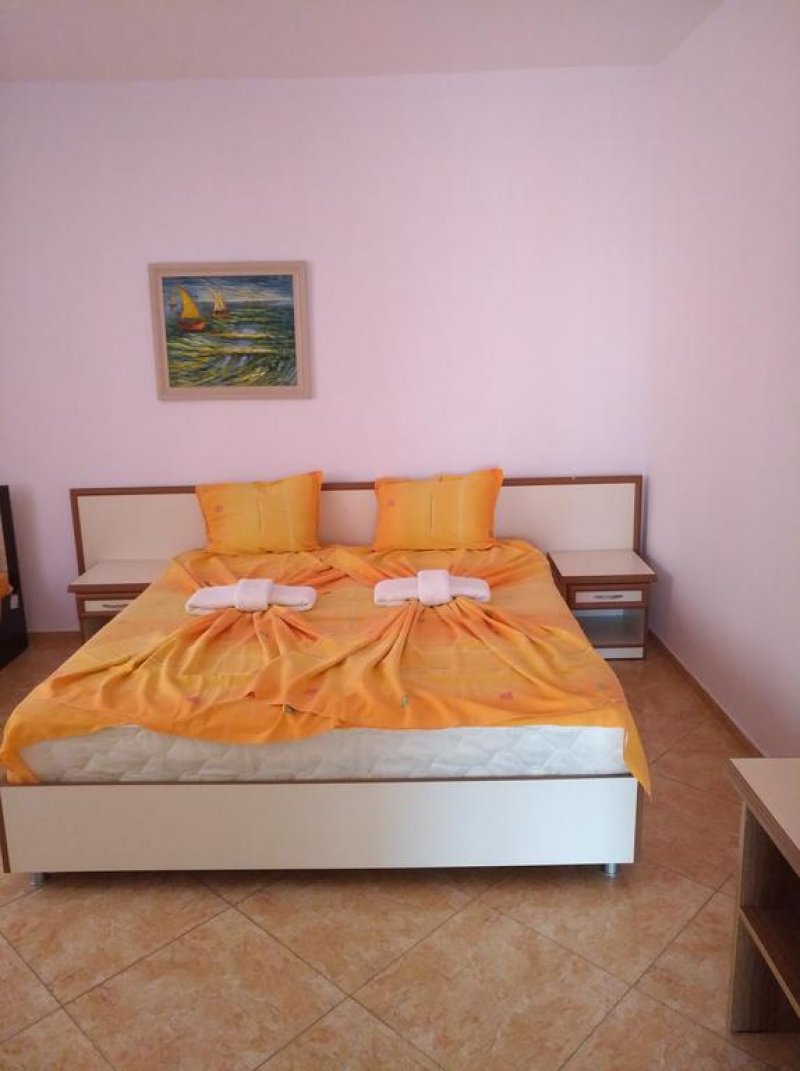 Комплекс Петрови къщи - Снимка 10