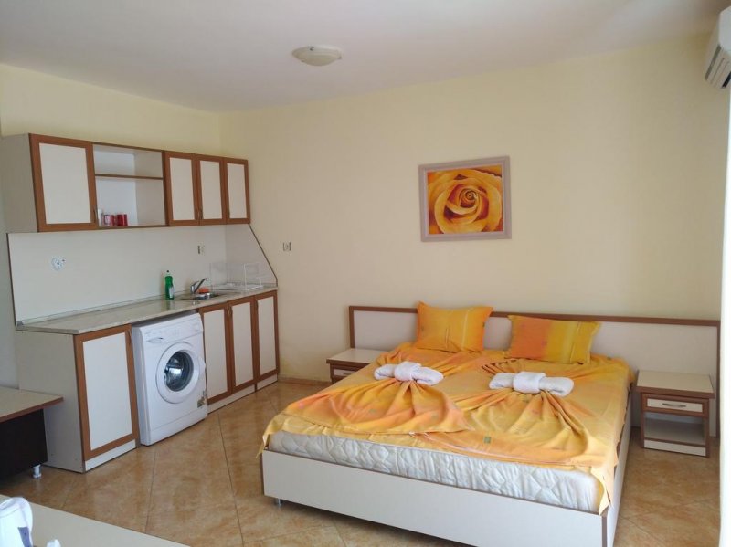 Комплекс Петрови къщи - Снимка 8