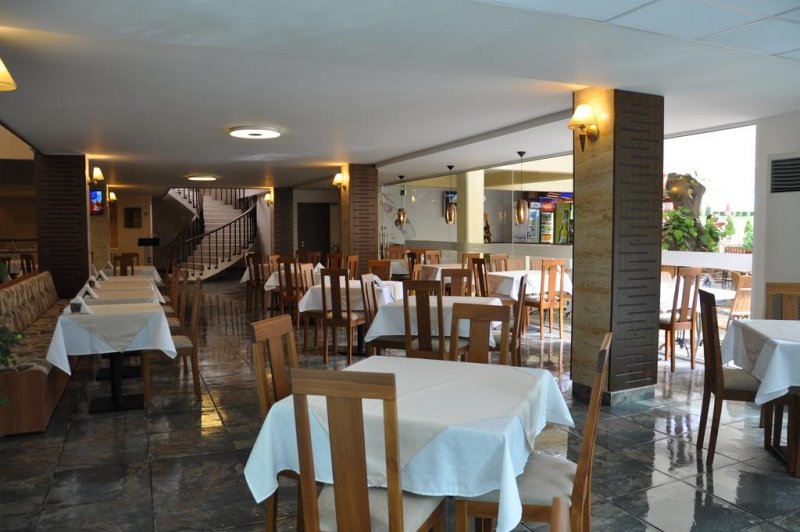 Хотел Градина - Снимка 8