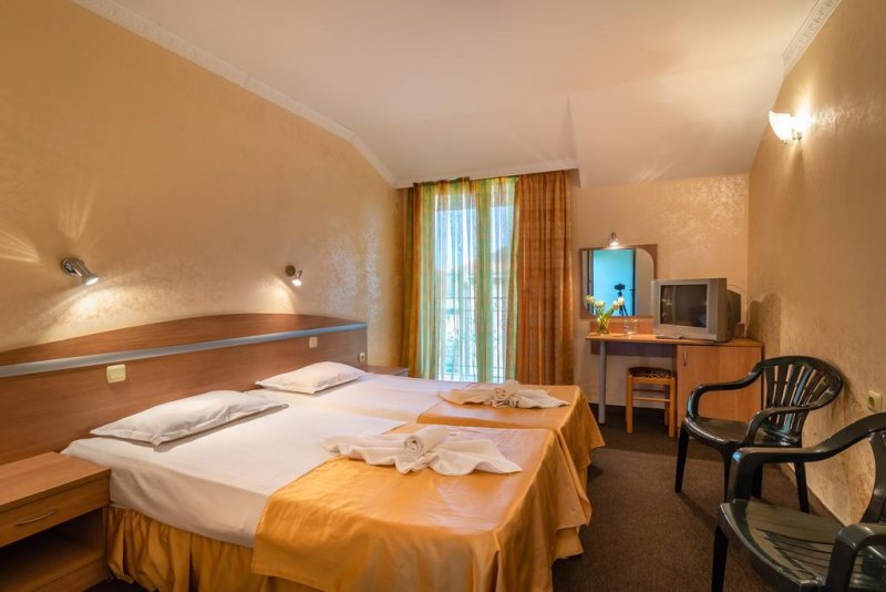 Хотел Зевс - Снимка 1