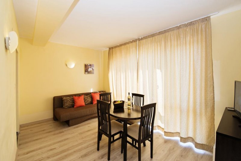 Апартхотел Примавера 2 - Снимка 10