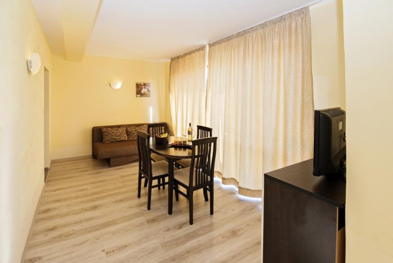 Апартхотел Примавера 2 - Снимка 1