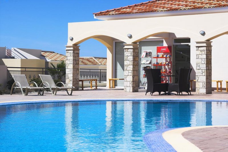 Club St. George - Снимка 4