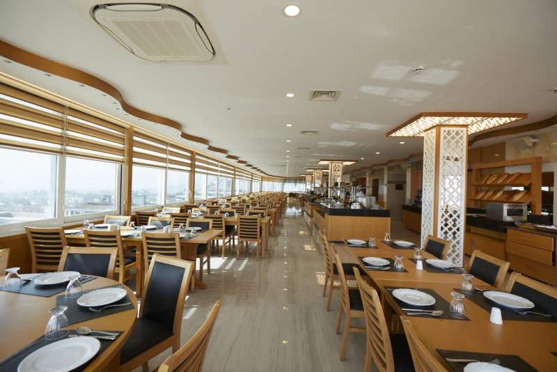 Ikbal Deluxe Hotel - Снимка 9