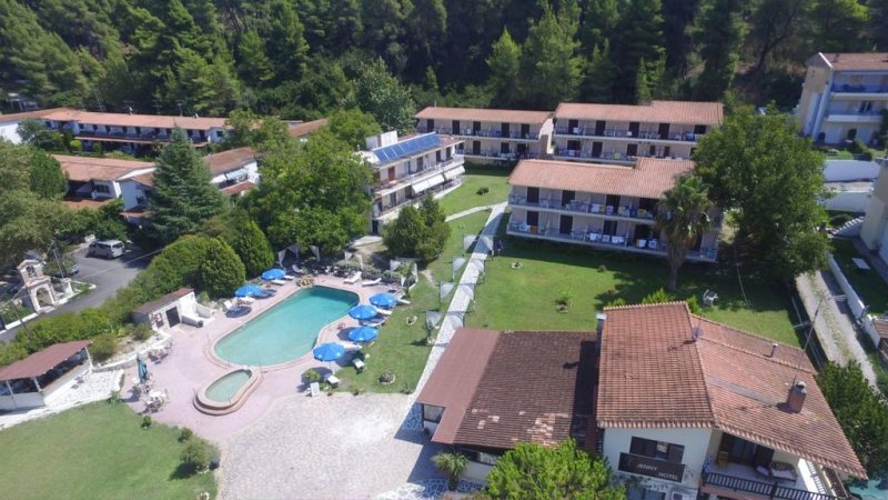 Jenny Hotel - Снимка 9