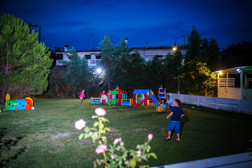 През Август: 5 нощувки със закуски и вечери хотел Jenny 3*, Сивири, Халкидики, Гърция! - Снимка 16
