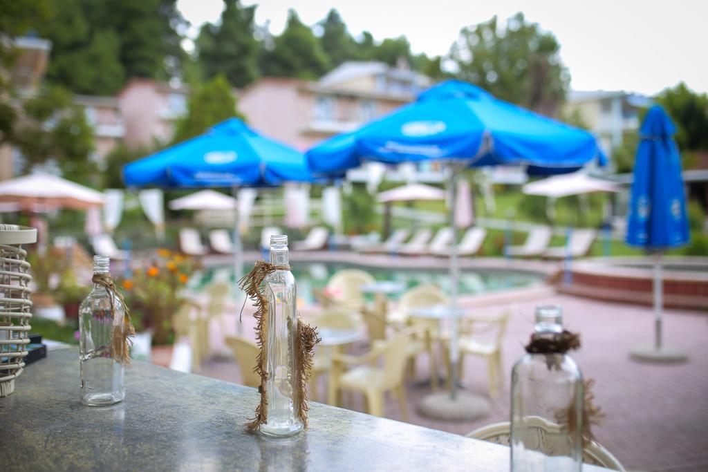 През Август: 5 нощувки със закуски и вечери хотел Jenny 3*, Сивири, Халкидики, Гърция! - Снимка 28