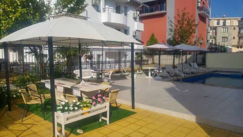 Семеен Хотел Сага - Снимка 11