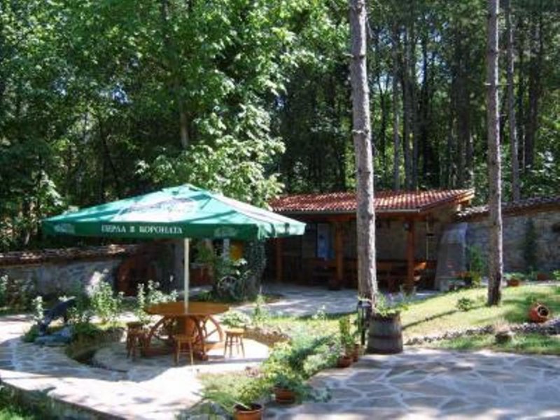 Семеен хотел Изгрев - Снимка 8