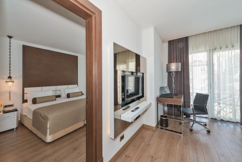 Istanbul Dora Hotel - Снимка 4