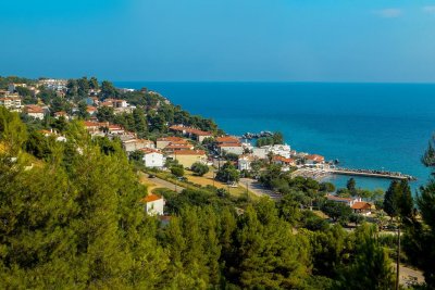 Loutra Beach Hotel - Снимка 2