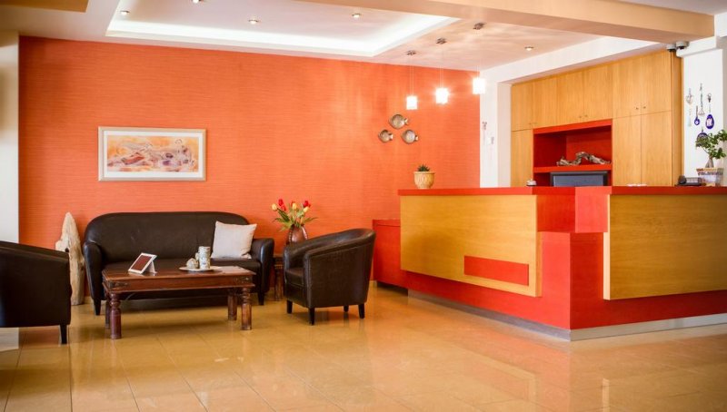 Loutra Beach Hotel - Снимка 8