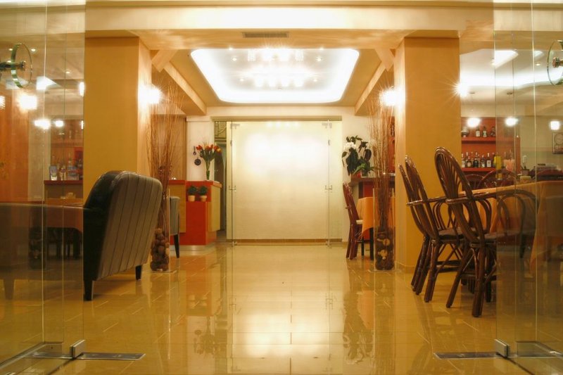 Loutra Beach Hotel - Снимка 8