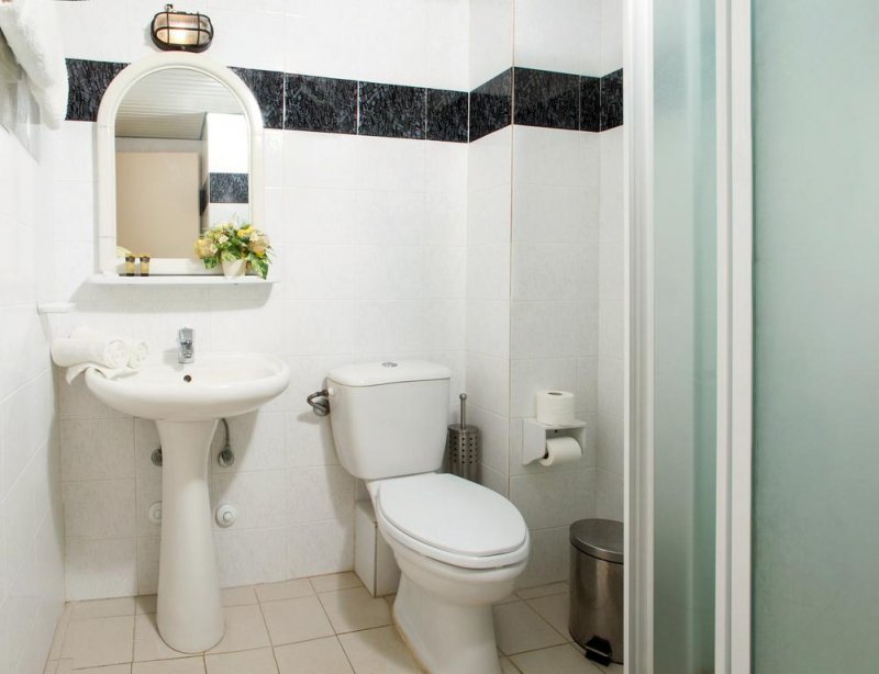 Loutra Beach Hotel - Снимка 4