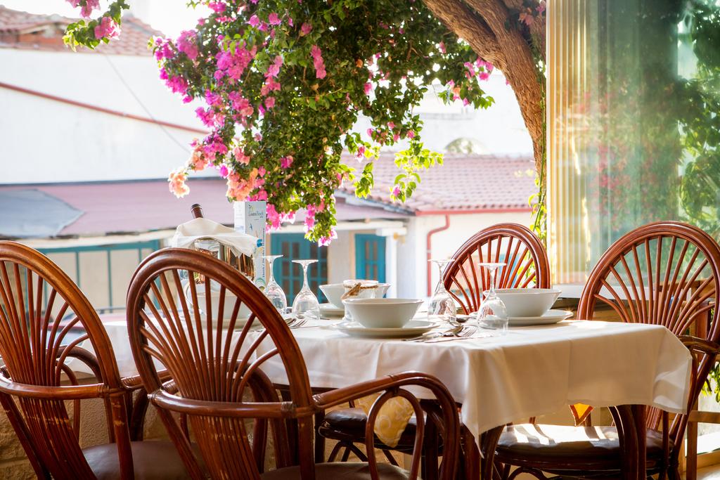 Last minute: 5 нощувки със закуски и вечери в хотел Loutra Beach 3*, Халкидики, Гърция през Септември! - Снимка 26