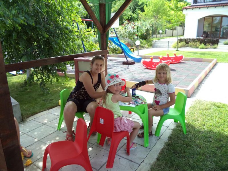 Апарт Комплекс Хармони Хилс - Снимка 1