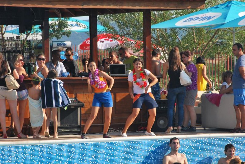 Апарт Комплекс Хармони Хилс - Снимка 1