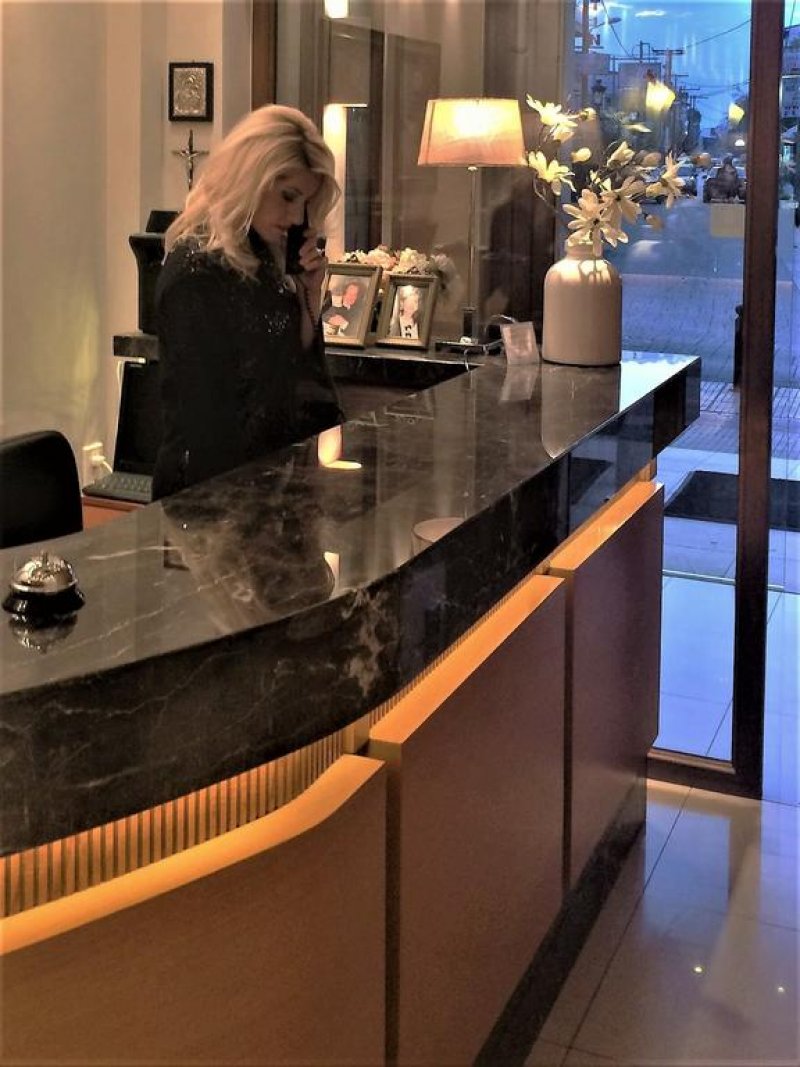 Hotel Avra - Снимка 9