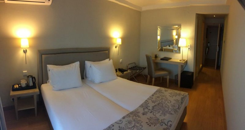 Hotel Avra - Снимка 7