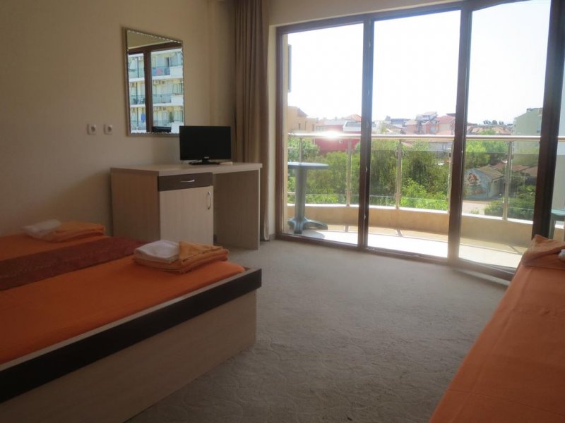 Хотел Голдън Лион - Снимка 11