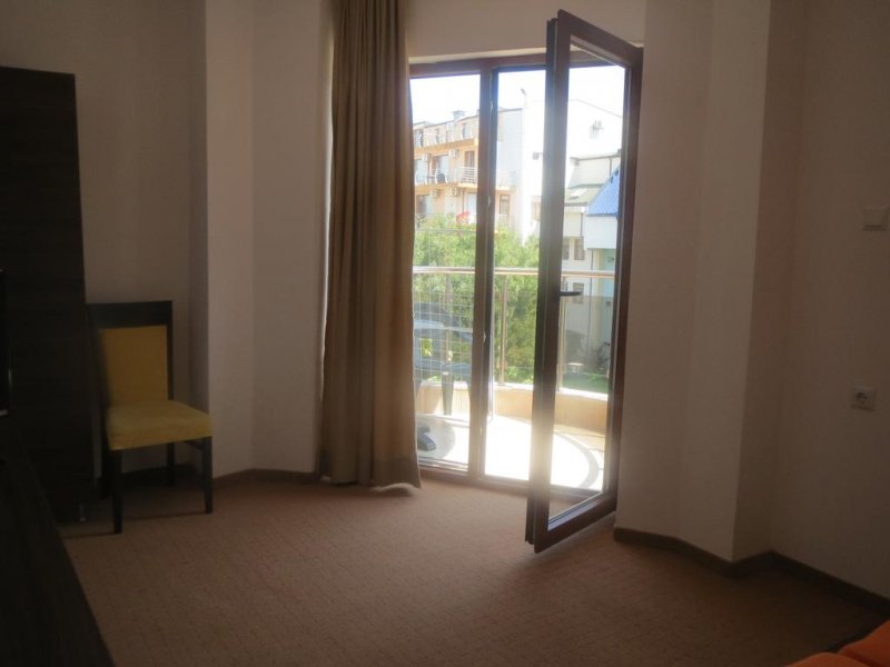 Хотел Голдън Лион - Снимка 3