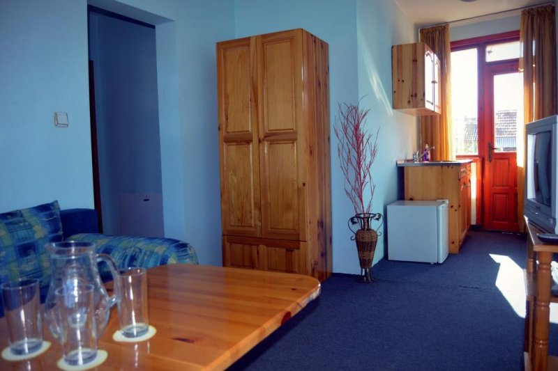 Семеен хотел Крайпътен рай - Снимка 11