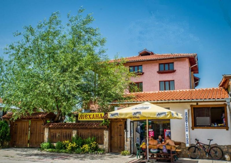 Семеен хотел Крайпътен рай - Снимка 5