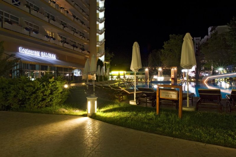 Гранд хотел Оазис - Снимка 2