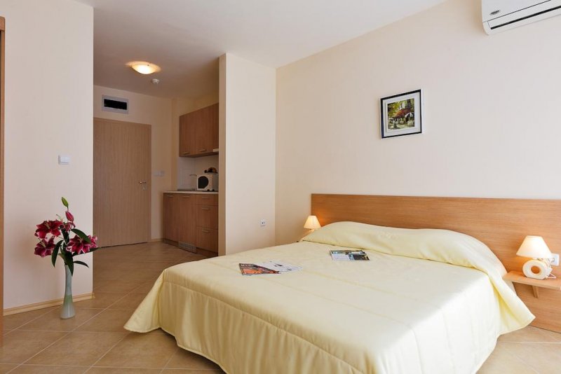 Апартхотел Емберли - Снимка 7