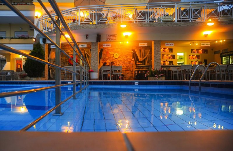 Hotel Tropical - Снимка 9