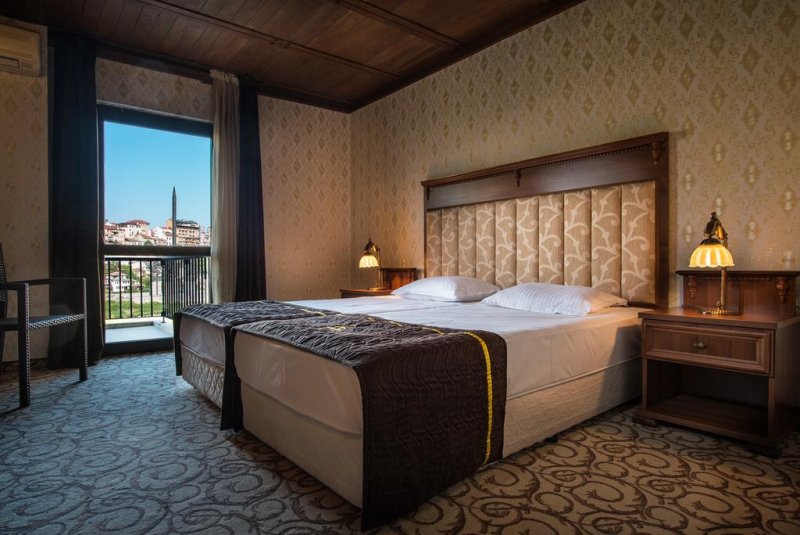 Интерхотел Велико Търново - Снимка 3