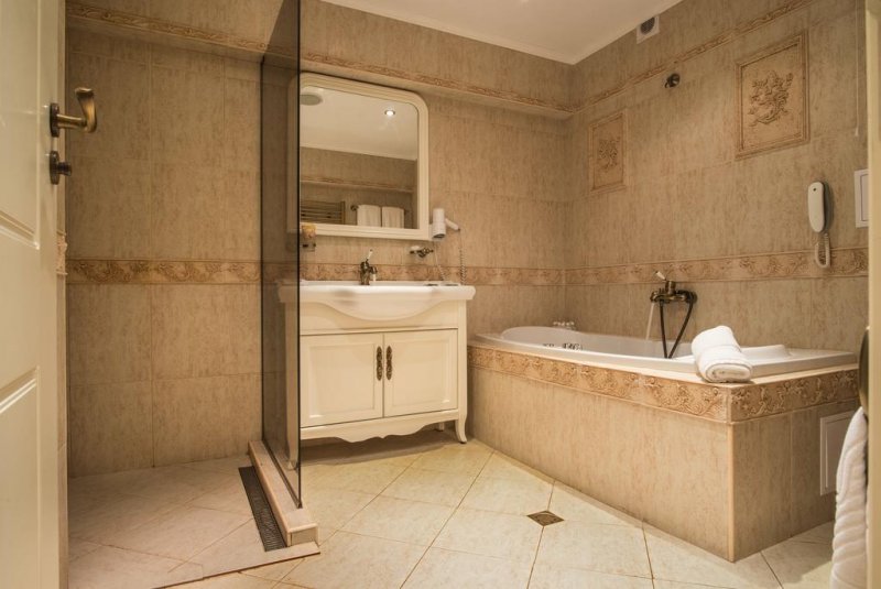 Интерхотел Велико Търново - Снимка 5