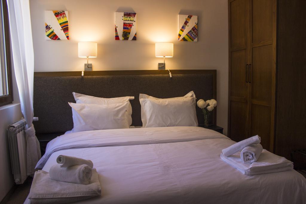 Нощувка със закуска + сауна, парна баня и джакузи в Хотел Триград - Снимка 37